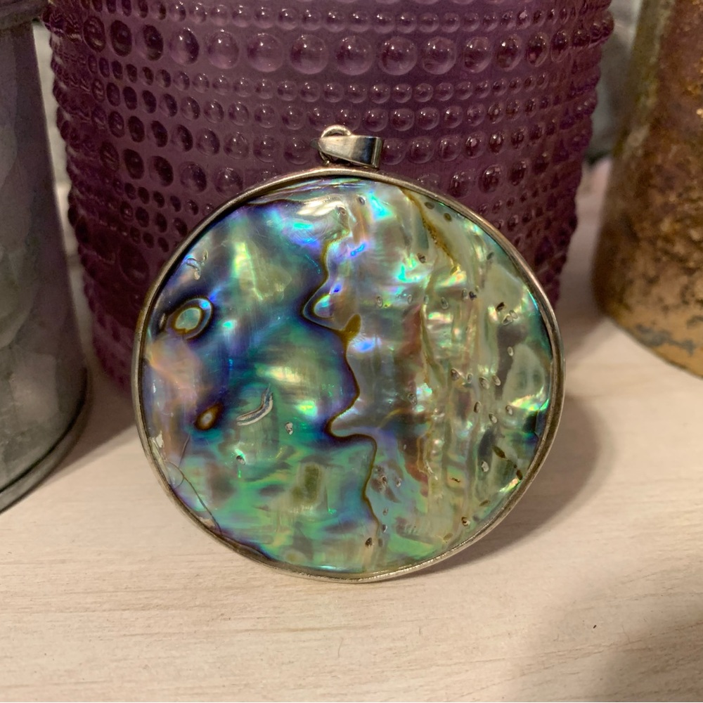 Sterling Silver & Seashell Pendant - image 2